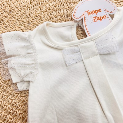 Macacão Curto com Laço e Mangas em Tule Brilhantes - Off White